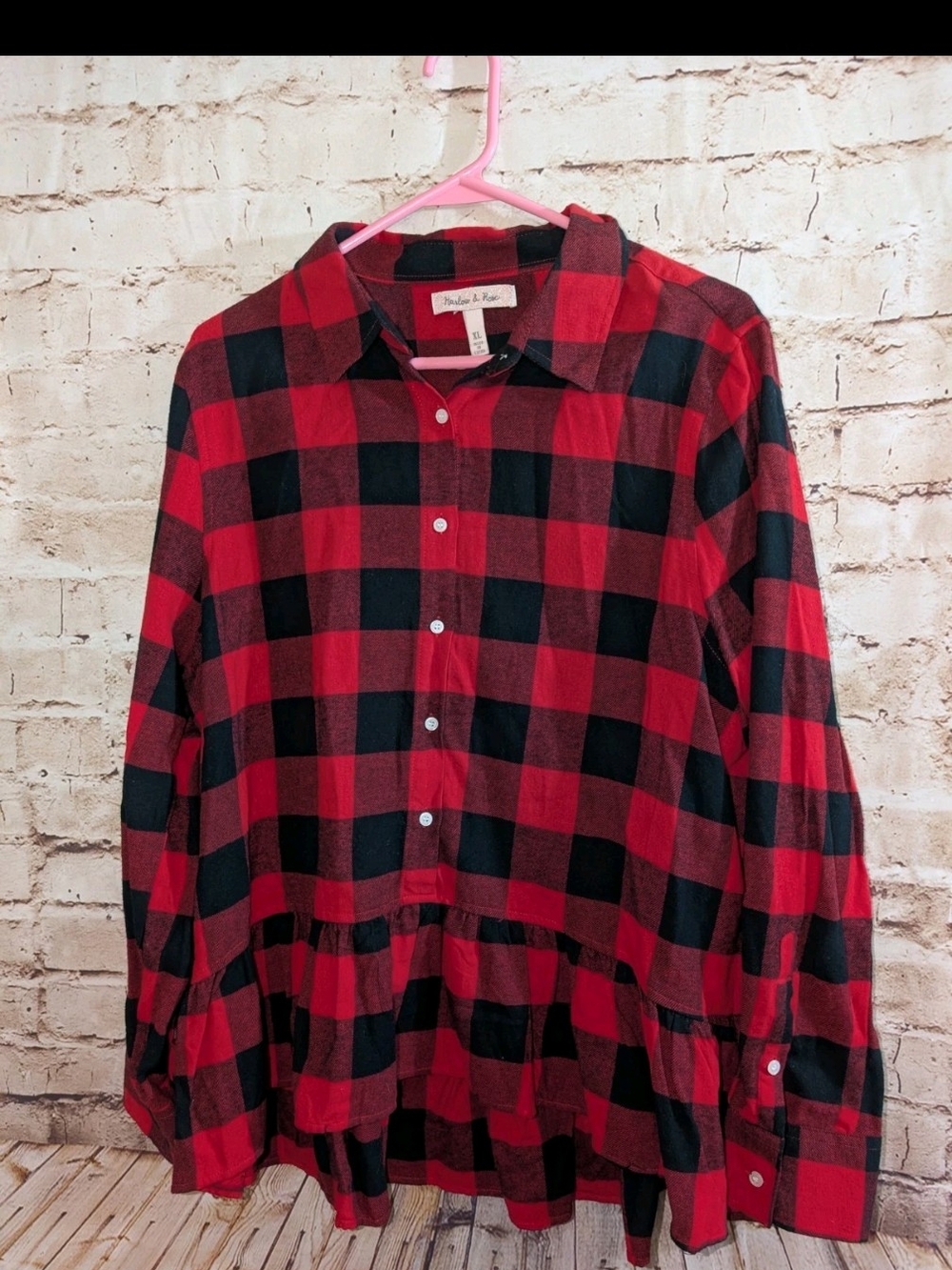 ~Harlow & Rose buffalo plaid red and black button-down flannel shirt XL Peplum